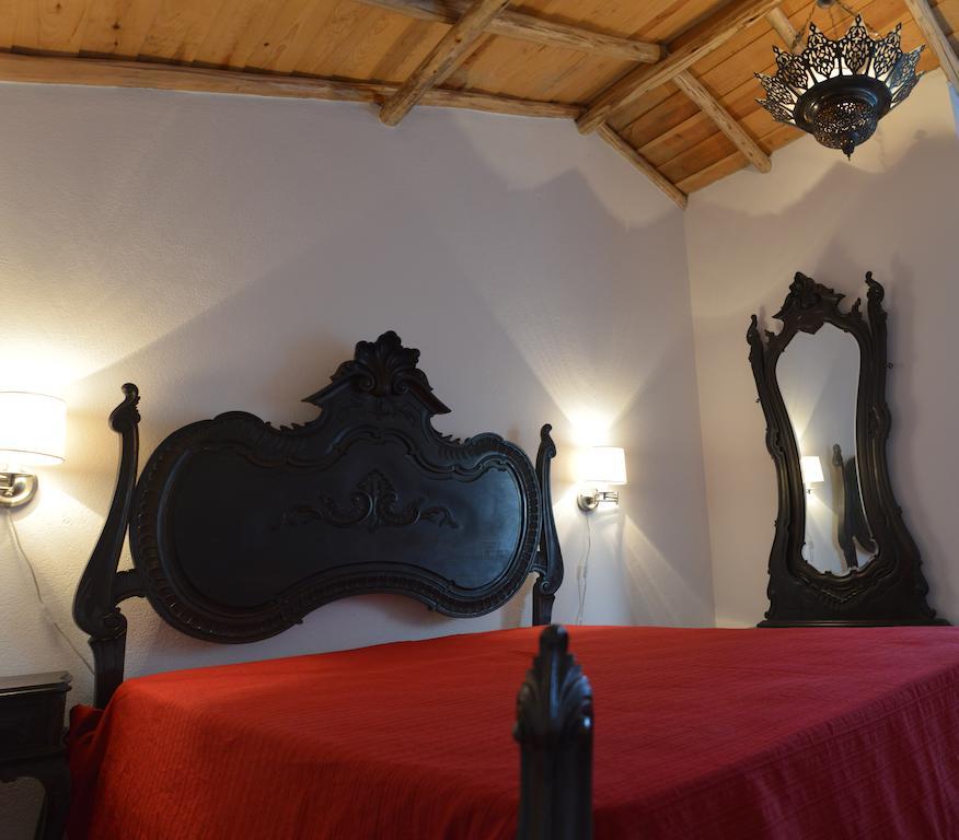 فندق Quinta Da Fonte Em مونكاراباشو الغرفة الصورة